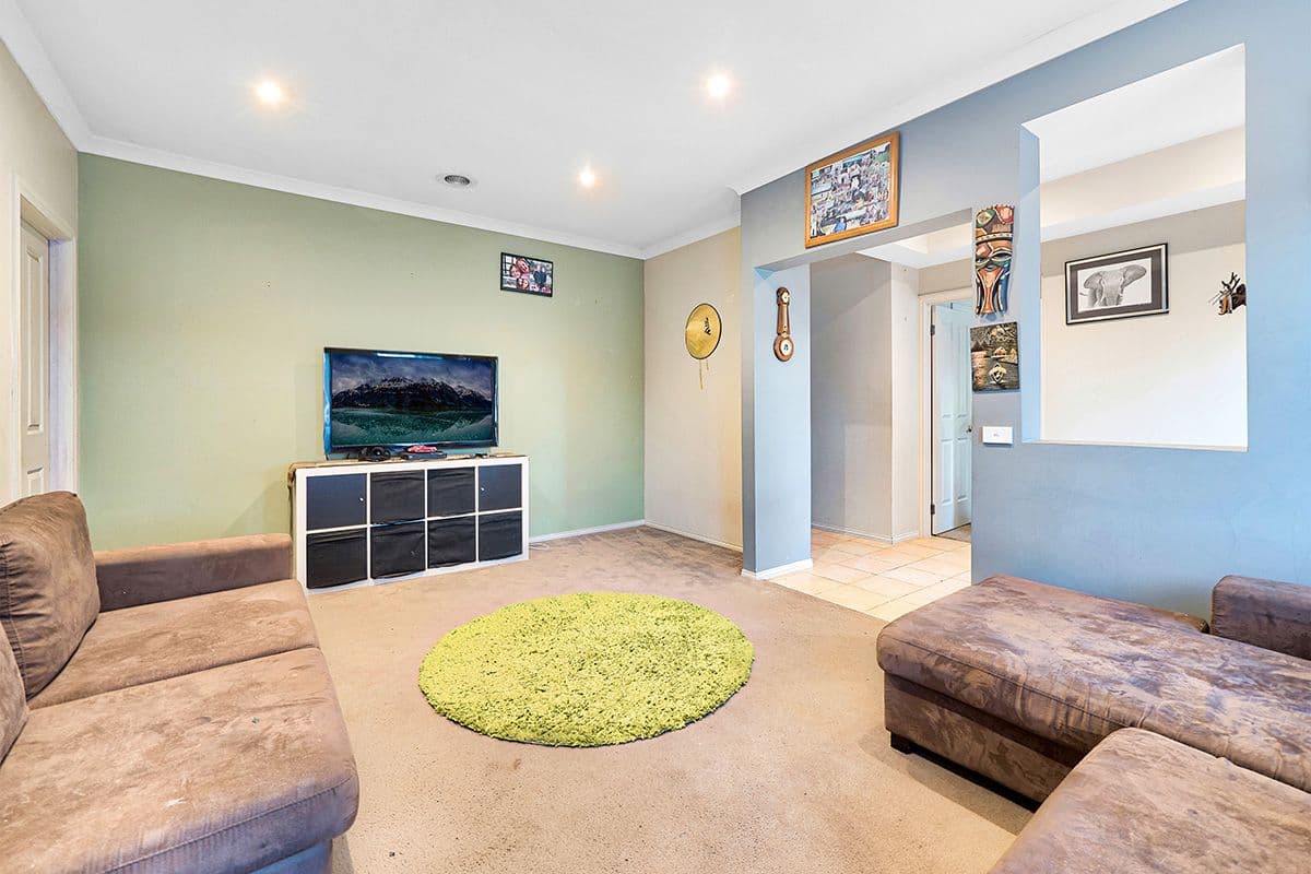 52 Majestic Boulevard, Cranbourne VIC 3977, Cranbourne - Thumbnail 2
