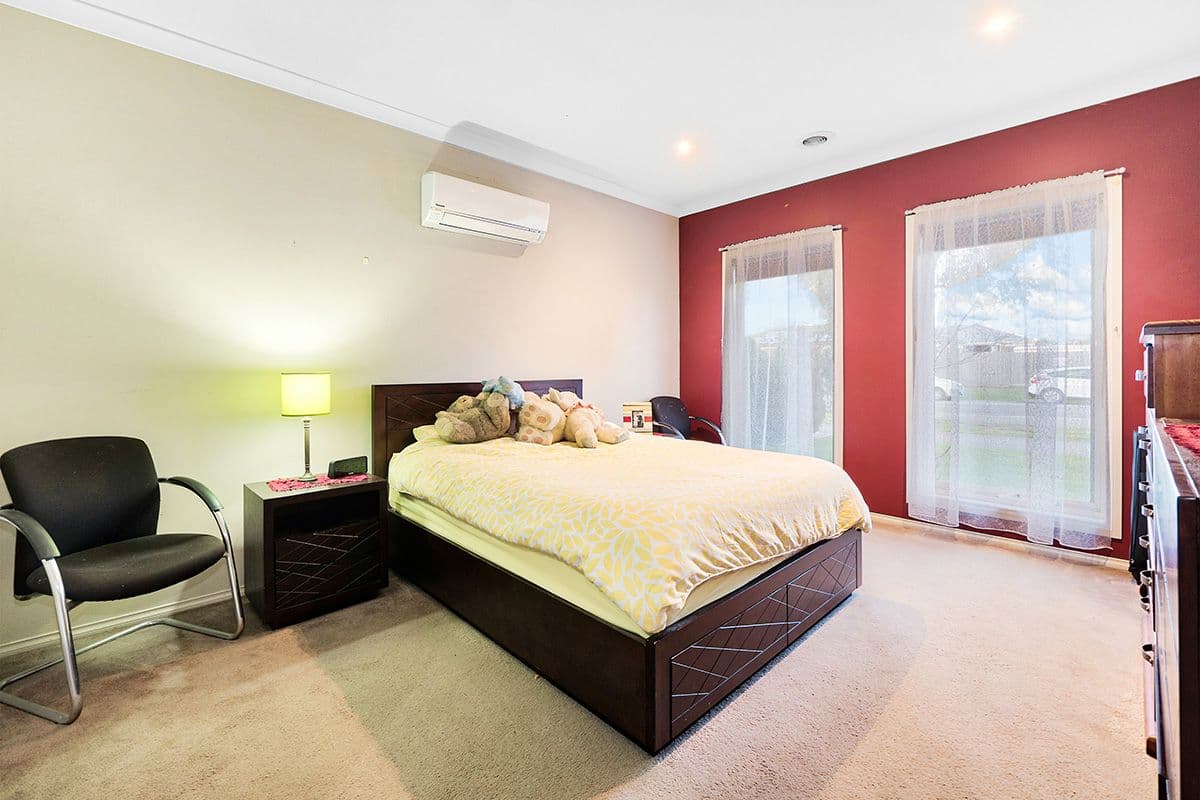 52 Majestic Boulevard, Cranbourne VIC 3977, Cranbourne - Thumbnail 3