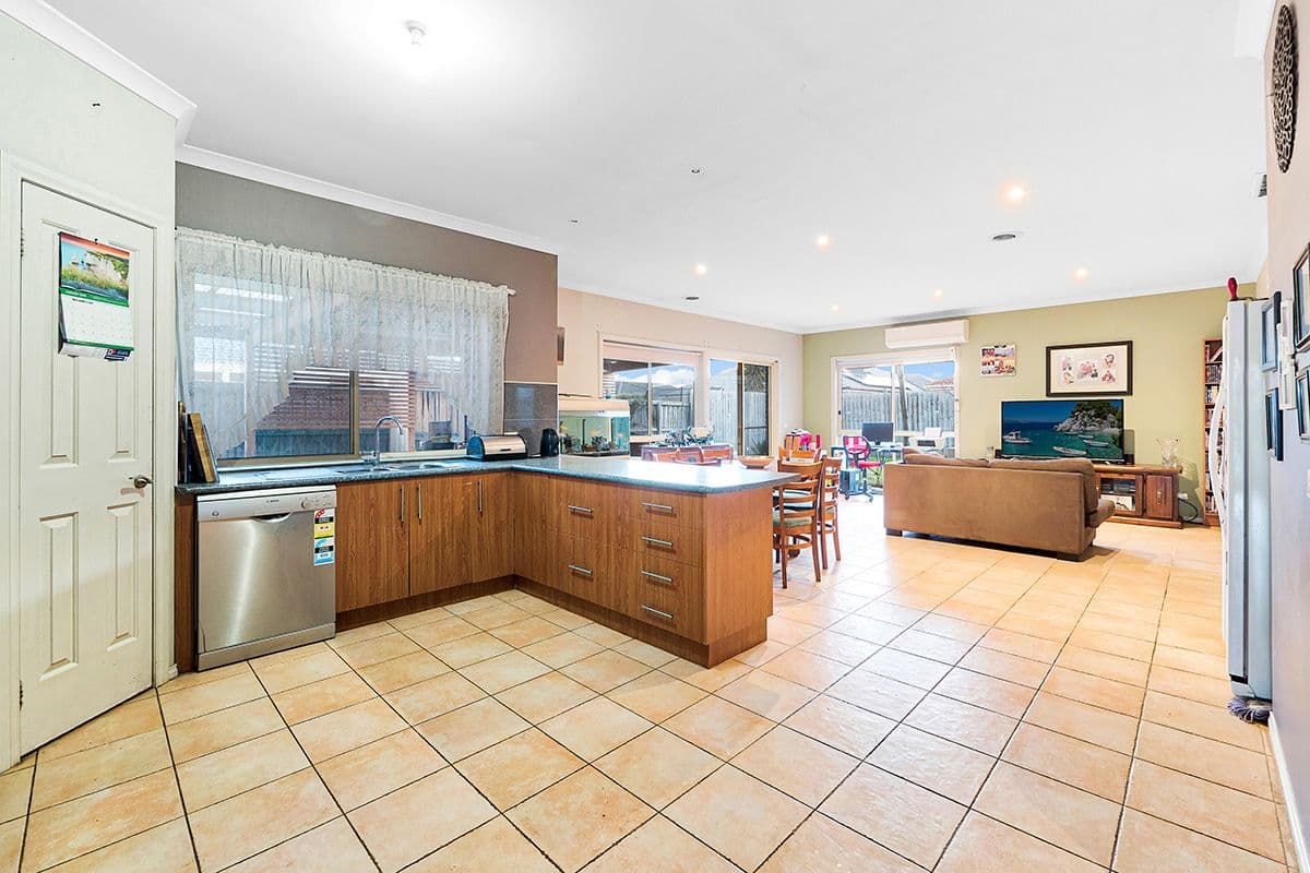 52 Majestic Boulevard, Cranbourne VIC 3977, Cranbourne - Thumbnail 7