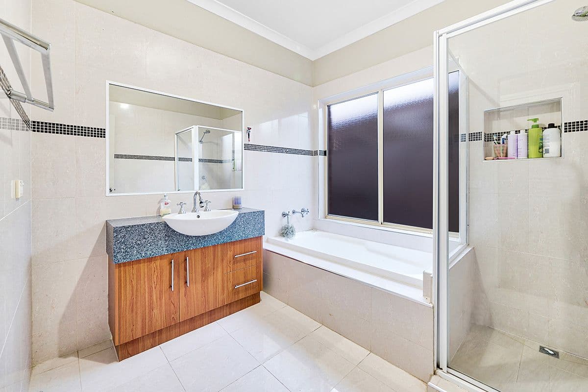 52 Majestic Boulevard, Cranbourne VIC 3977, Cranbourne - Thumbnail 8