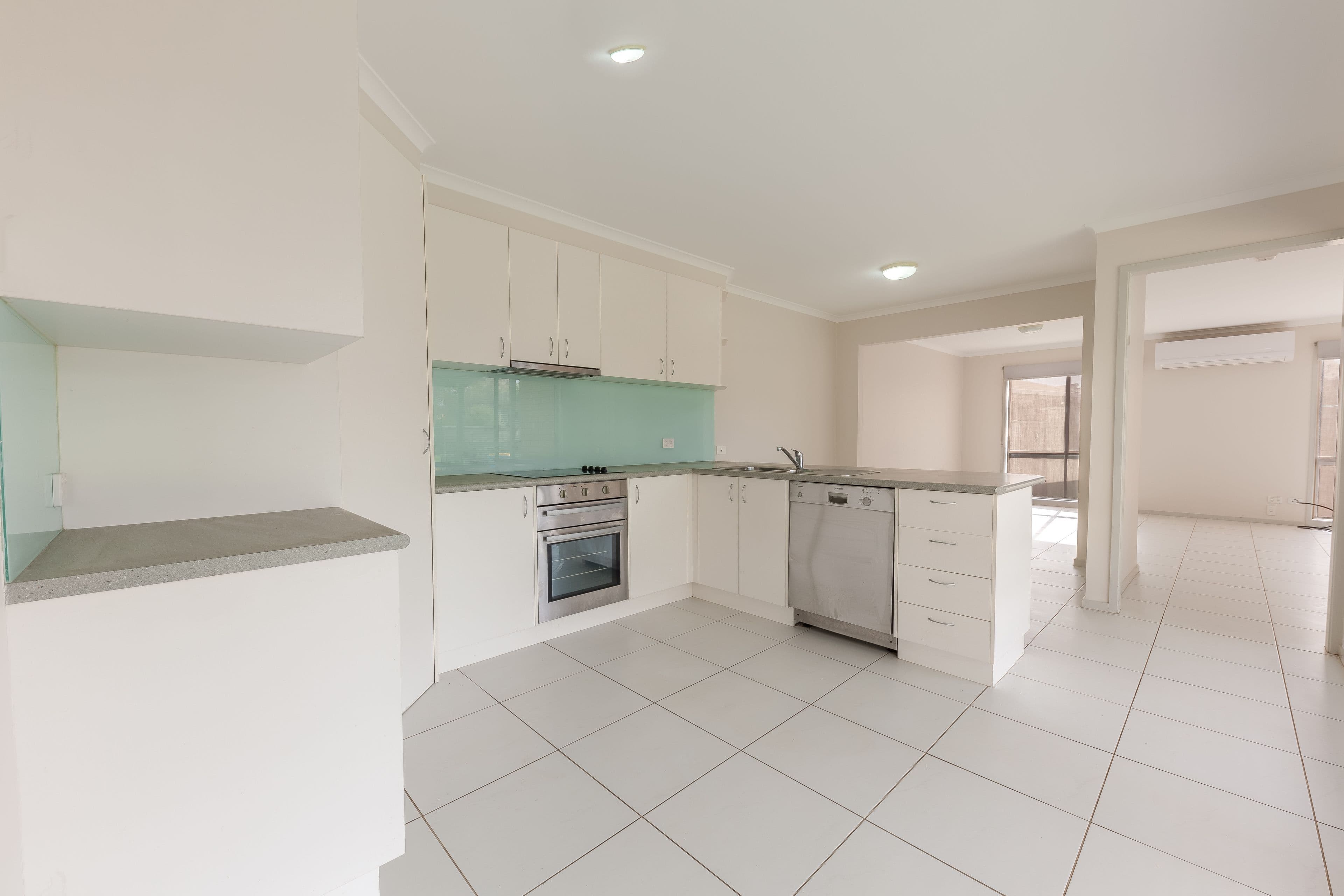 8 Conifer Close, Yarrawonga VIC 3730, Yarrawonga - Thumbnail 2