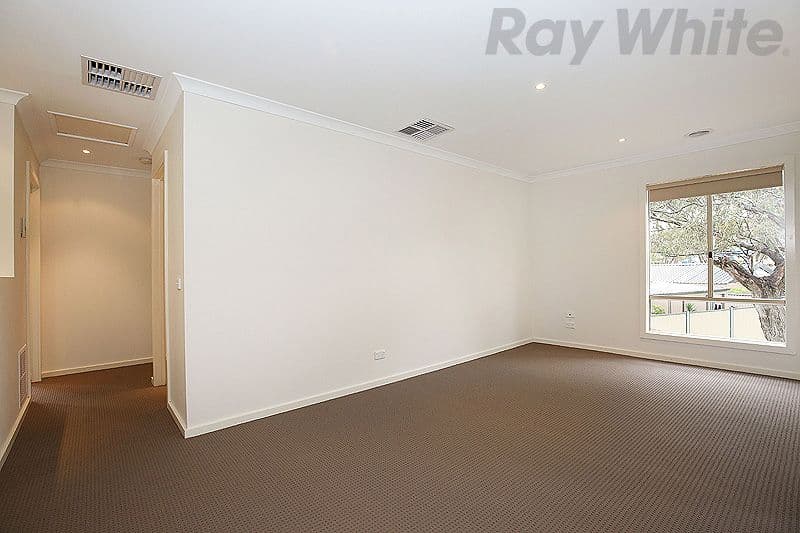 18 Harmony Drive, South Morang VIC 3752, South Morang - Thumbnail 5