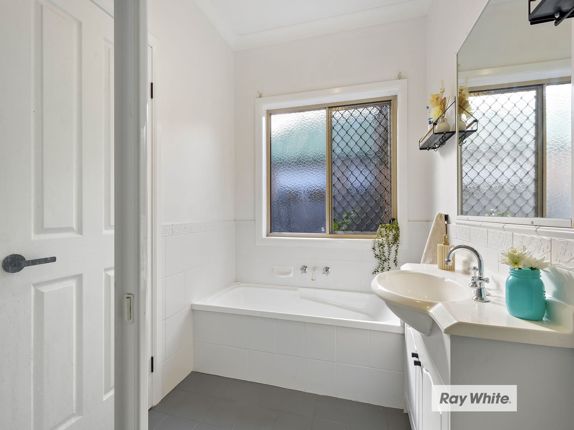 6 Sherringham Close, Forest Lake QLD 4078, Forest Lake - Thumbnail 8