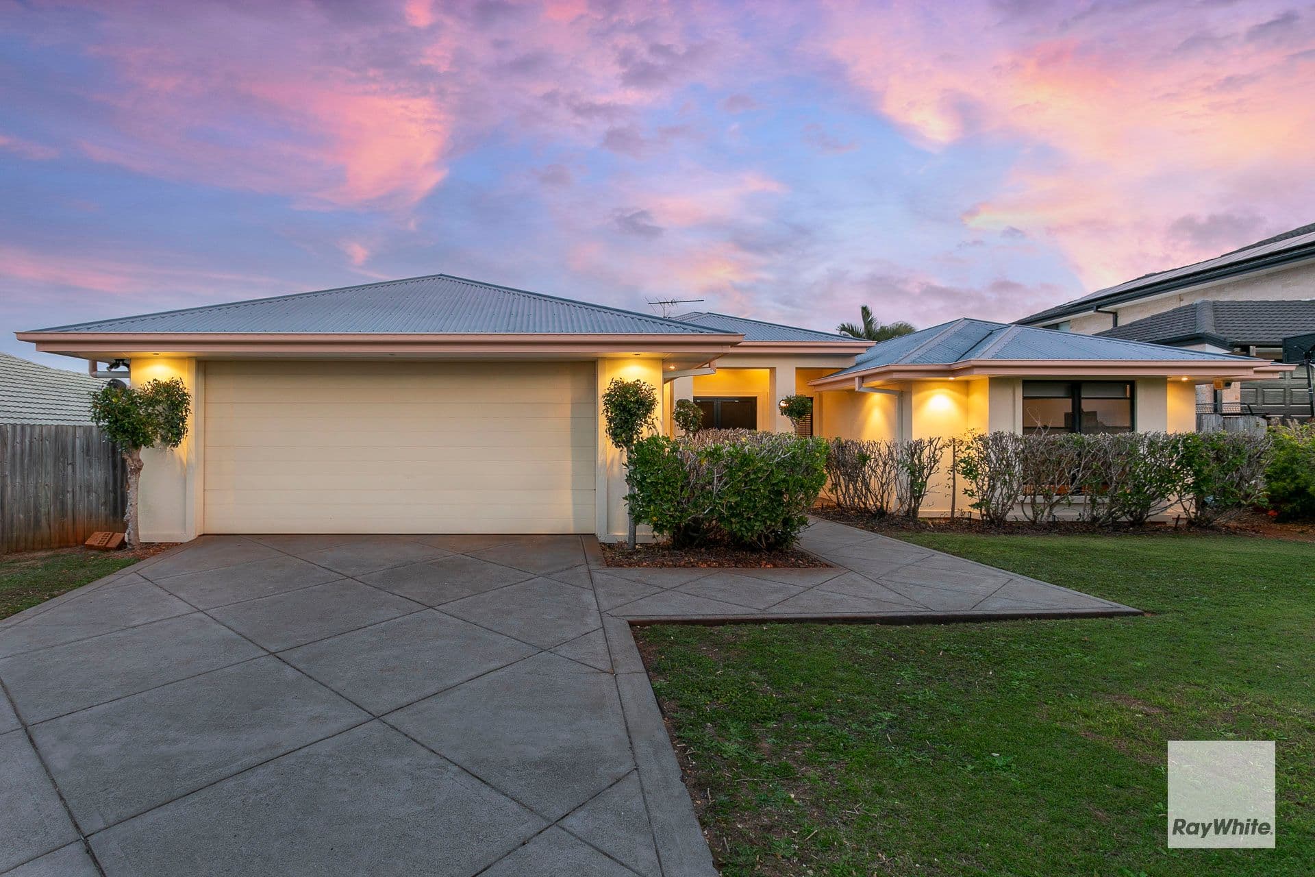 1 Daydream Street, Redland Bay QLD 4165, Redland Bay - Image 1