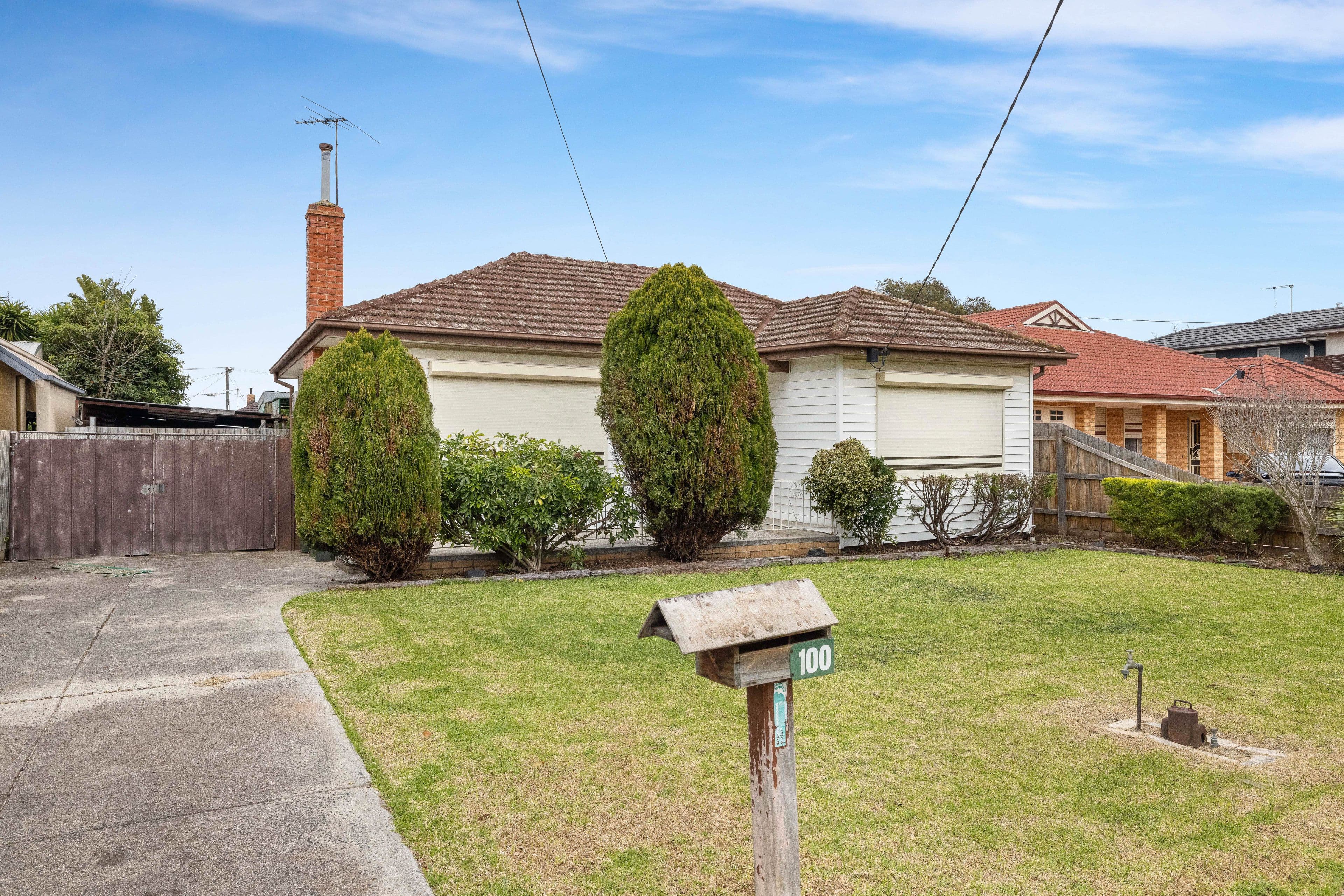 100 Loongana Avenue, Glenroy VIC 3046, Glenroy - Thumbnail 2