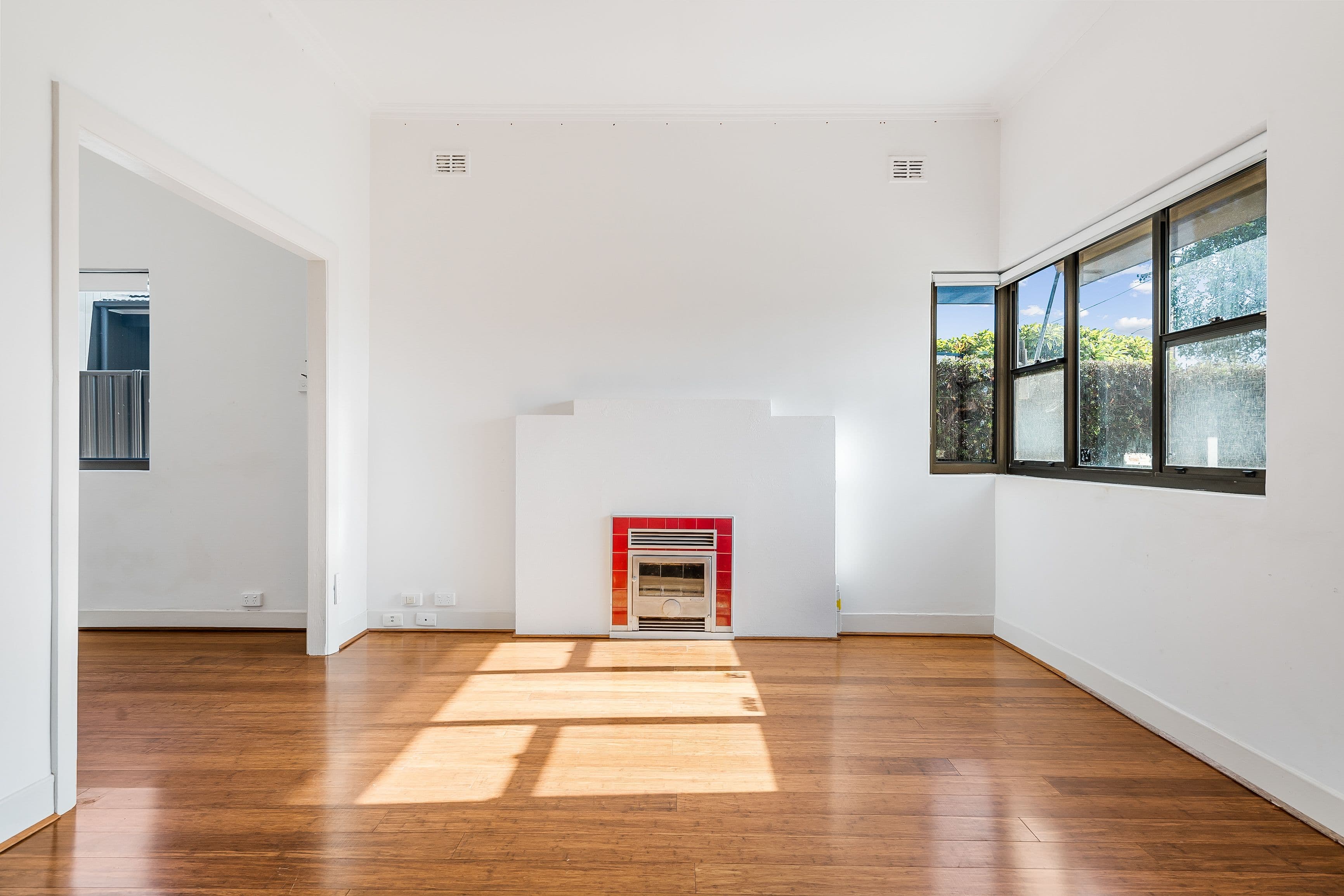 36 Bells Road, Glengowrie SA 5044, Glengowrie - Thumbnail 2