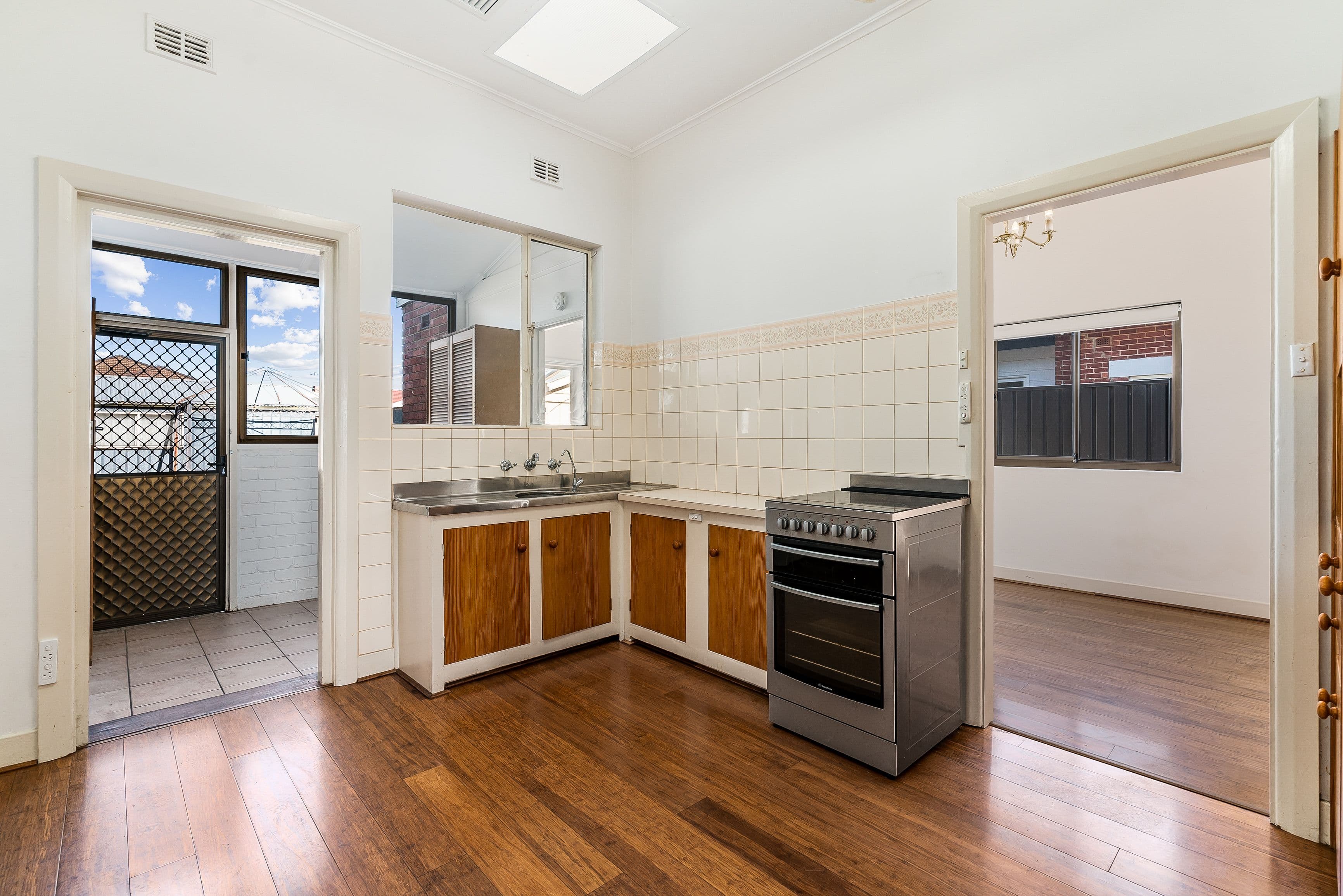 36 Bells Road, Glengowrie SA 5044, Glengowrie - Thumbnail 4
