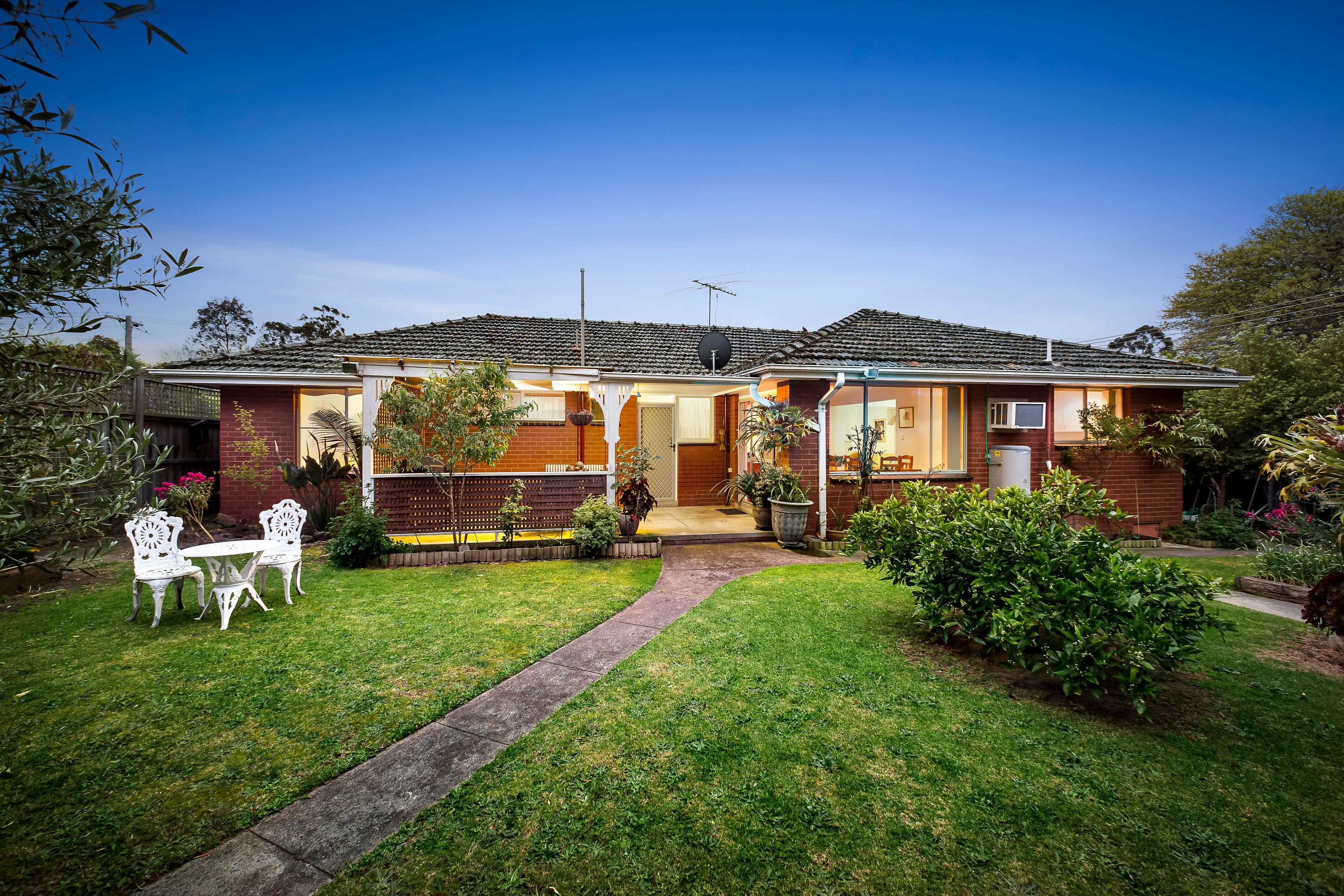 38 Beryl Avenue, Oakleigh South VIC 3167, Oakleigh South - Thumbnail 2