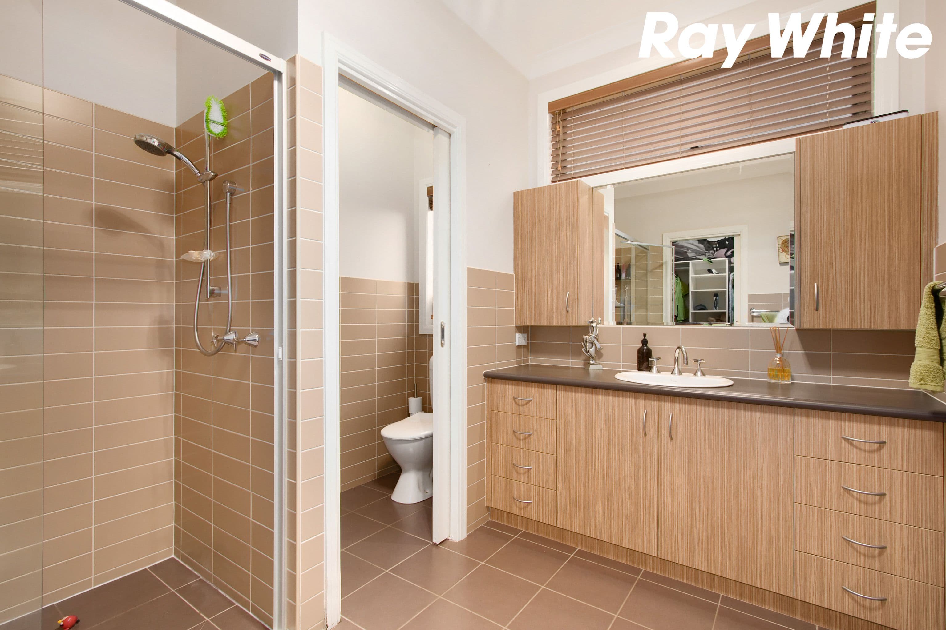 19 Withers Court, Pakenham VIC 3810, Pakenham - Thumbnail 4