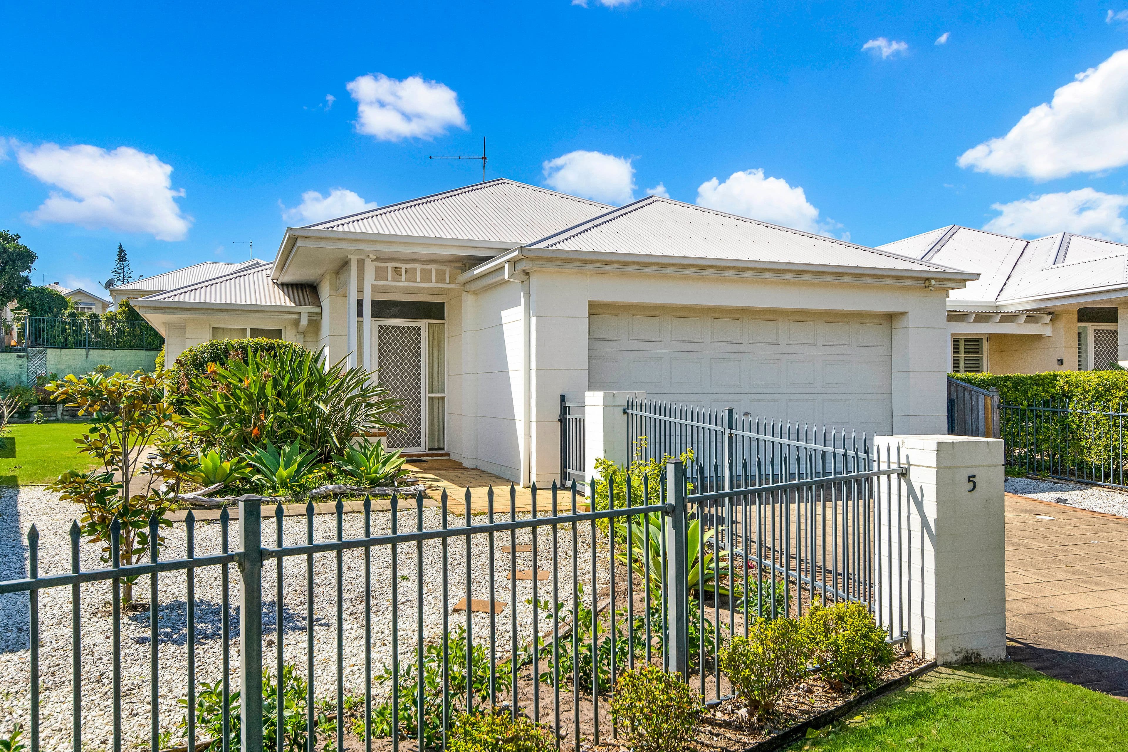 5 The Parkway, Yamba NSW 2464, Yamba - Image 1
