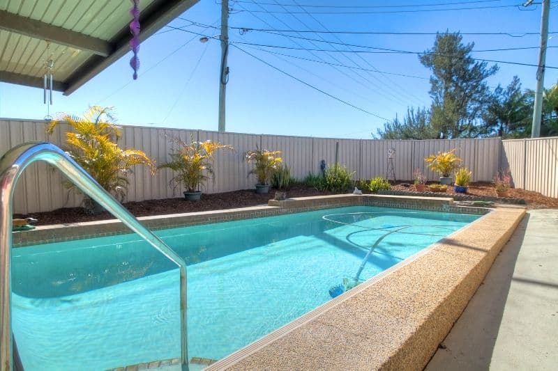 1 Cedar Street, RACEVIEW QLD 4305, Raceview - Thumbnail 3