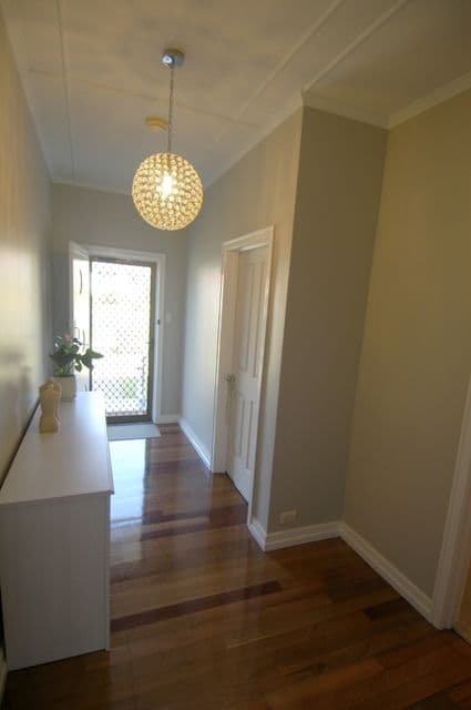 194 Glebe Road, BOOVAL QLD 4304, Booval - Thumbnail 5