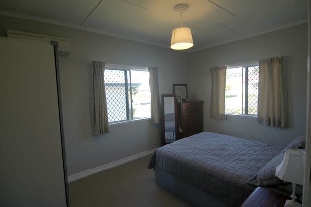 194 Glebe Road, BOOVAL QLD 4304, Booval - Thumbnail 6
