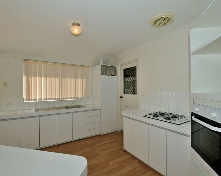 18 Timaru Close, PORT KENNEDY WA 6172, Port Kennedy - Thumbnail 6