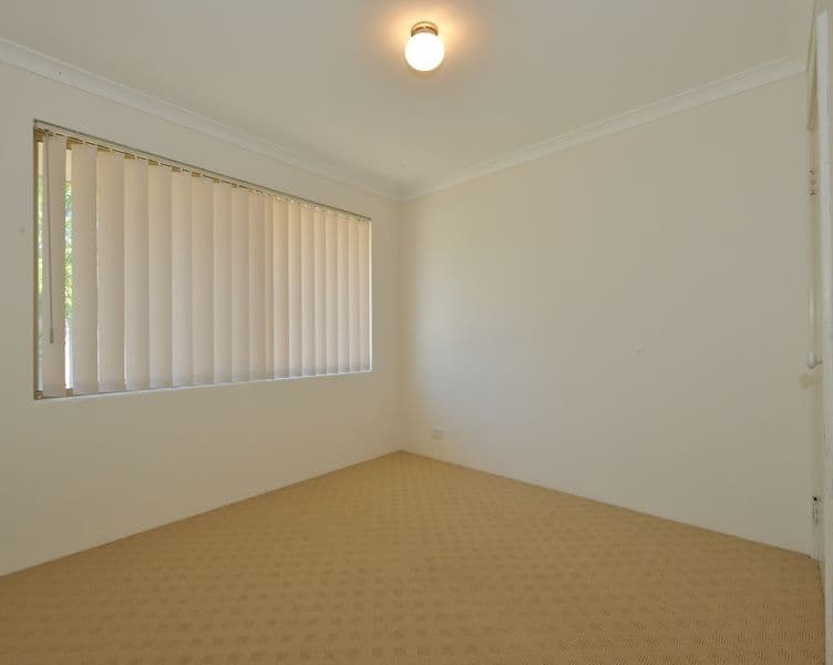 18 Timaru Close, PORT KENNEDY WA 6172, Port Kennedy - Thumbnail 7