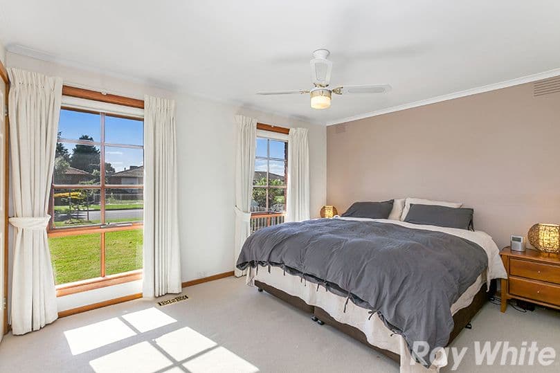 9 Kellaway Crescent, Mill Park VIC 3082, Mill Park - Thumbnail 5