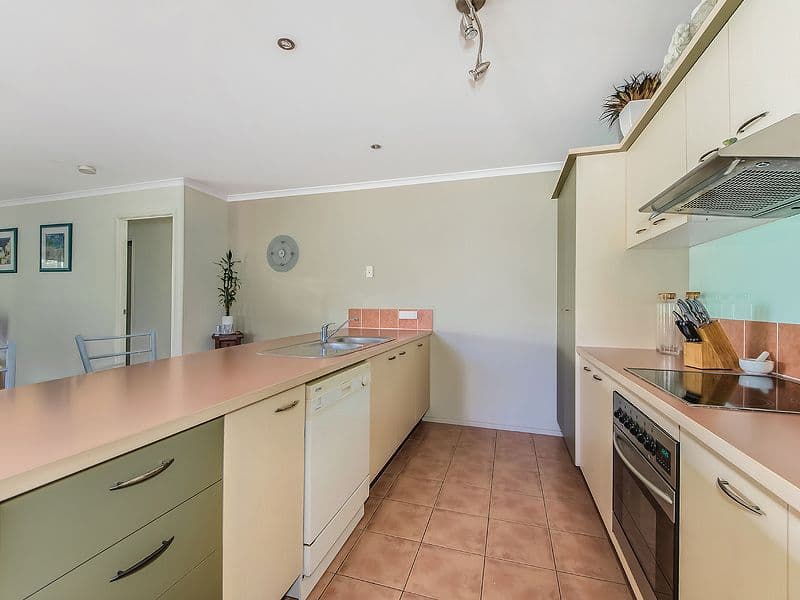 8 Dunbrody Street, CALOUNDRA WEST QLD 4551, Caloundra West - Thumbnail 8