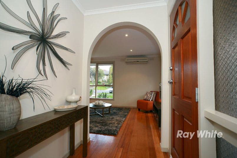 5 Eddington Place, ENDEAVOUR HILLS VIC 3802, Endeavour Hills - Thumbnail 3