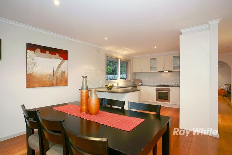 5 Eddington Place, ENDEAVOUR HILLS VIC 3802, Endeavour Hills - Thumbnail 4
