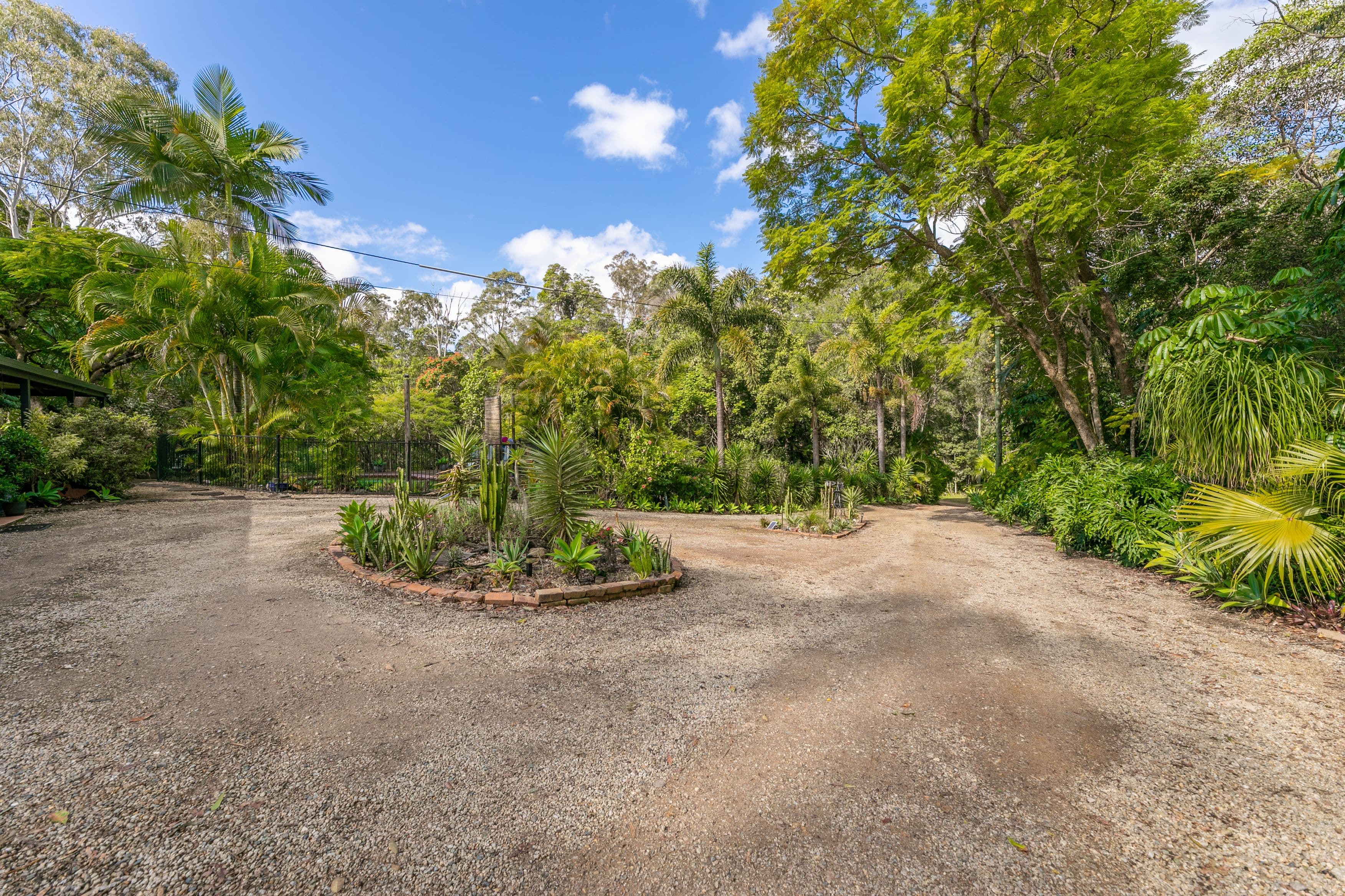 464 Old North Road, Wamuran QLD 4512, Wamuran - Thumbnail 2