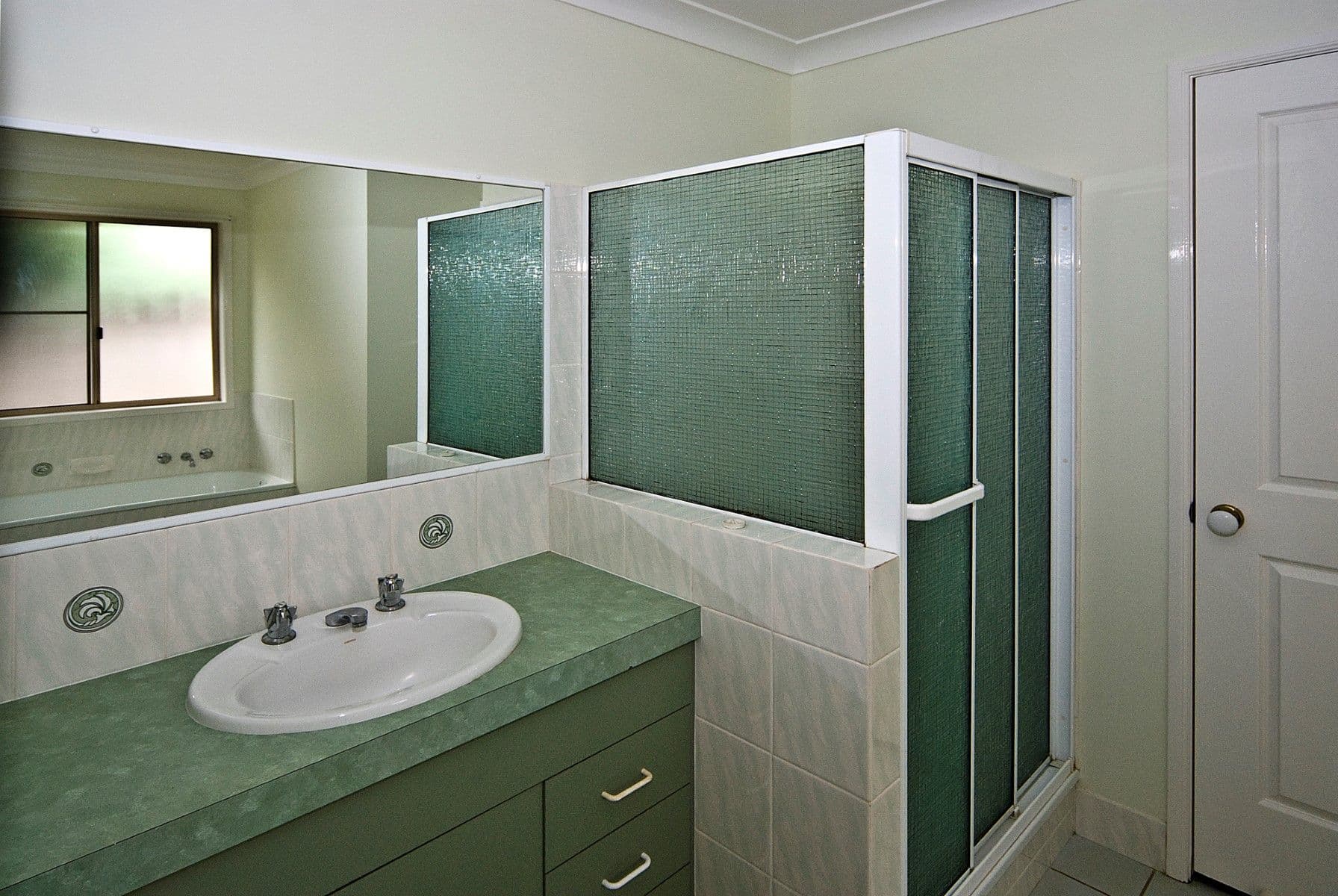27 Bouganvillea Drive, MIDDLE RIDGE QLD 4350, Middle Ridge - Thumbnail 7