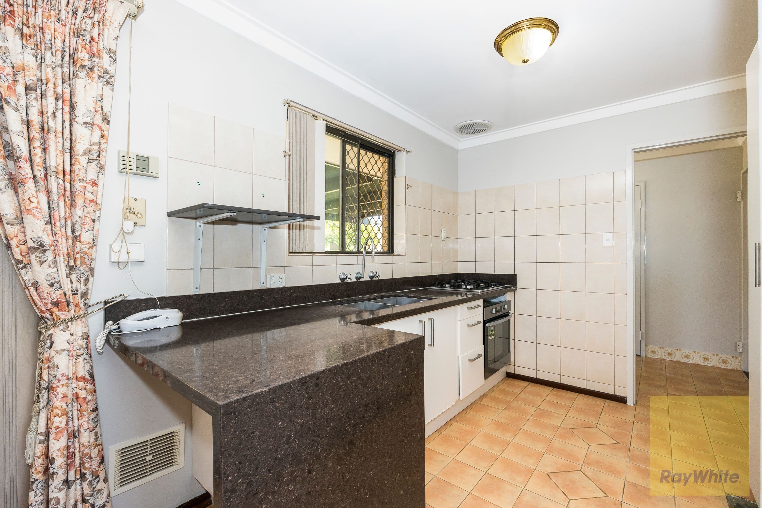 44 Cypress Road, Forrestfield WA 6058, Forrestfield - Thumbnail 7