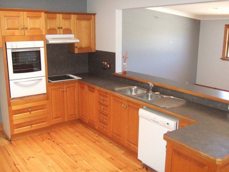 42 Cobalt Street, BROKEN HILL NSW 2880, Broken Hill - Thumbnail 5
