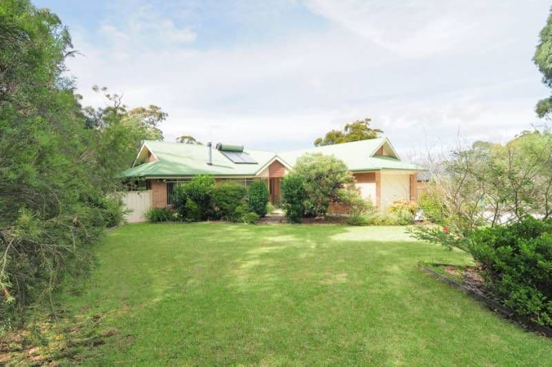 8 Macaulay Court, Eltham, Eltham - Image 1