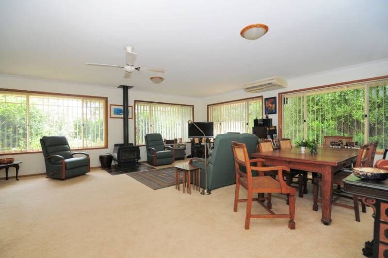 8 Macaulay Court, Eltham, Eltham - Thumbnail 4
