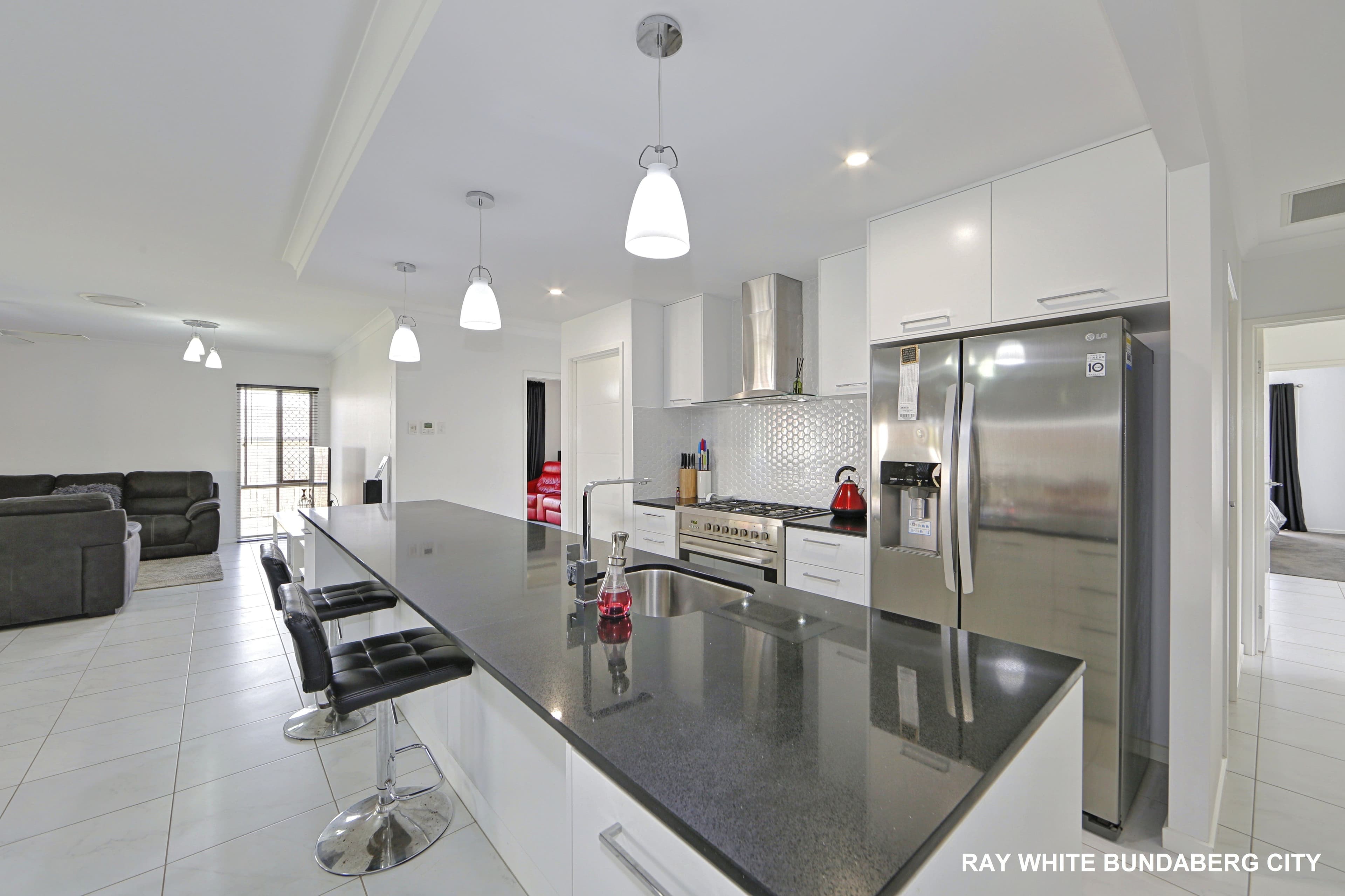 13 Back Hill Drive, Coral Cove QLD 4670, Coral Cove - Thumbnail 3