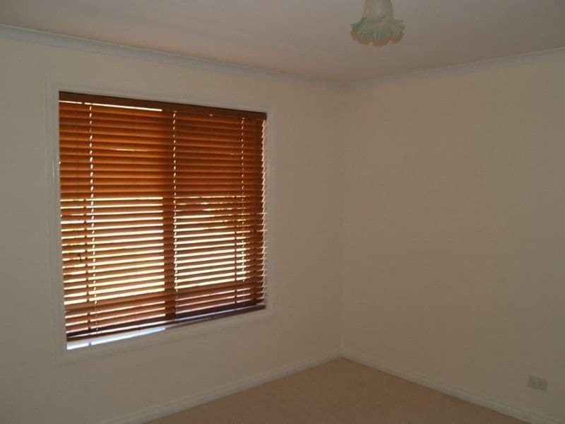 5  Edwards Crescent, WAIKERIE SA 5330, Waikerie - Thumbnail 6