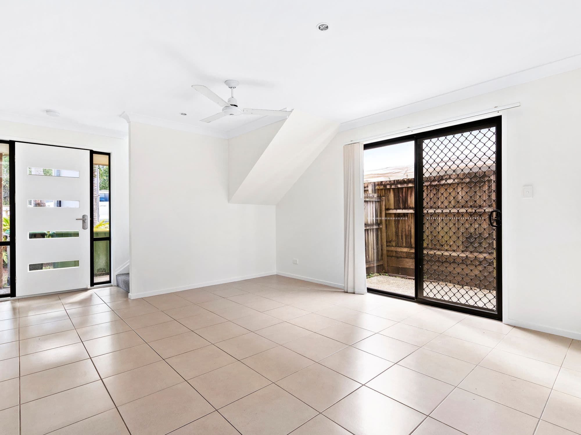 34 Lisa Crescent, Coomera QLD 4209, Coomera - Thumbnail 2