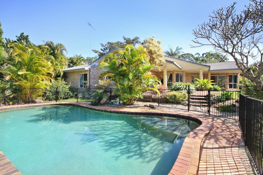 24 Mottee Court, ADVANCETOWN QLD 4211, Advancetown - Thumbnail 2