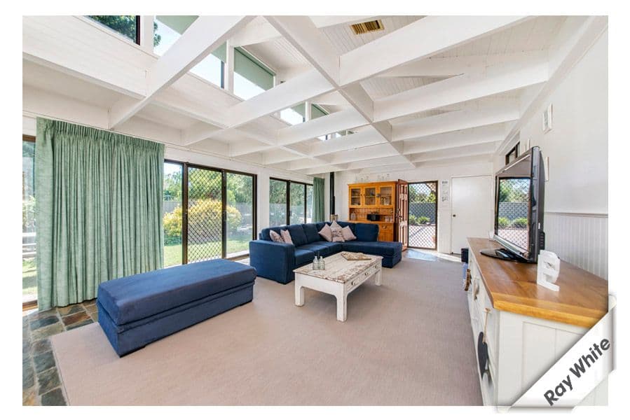 8 Curtain Place, Wanniassa ACT 2903, Wanniassa - Thumbnail 2