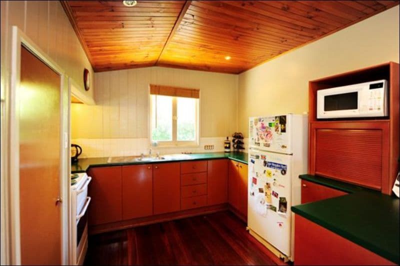 39 Boles Street, GLADSTONE QLD 4680, West Gladstone - Image 1