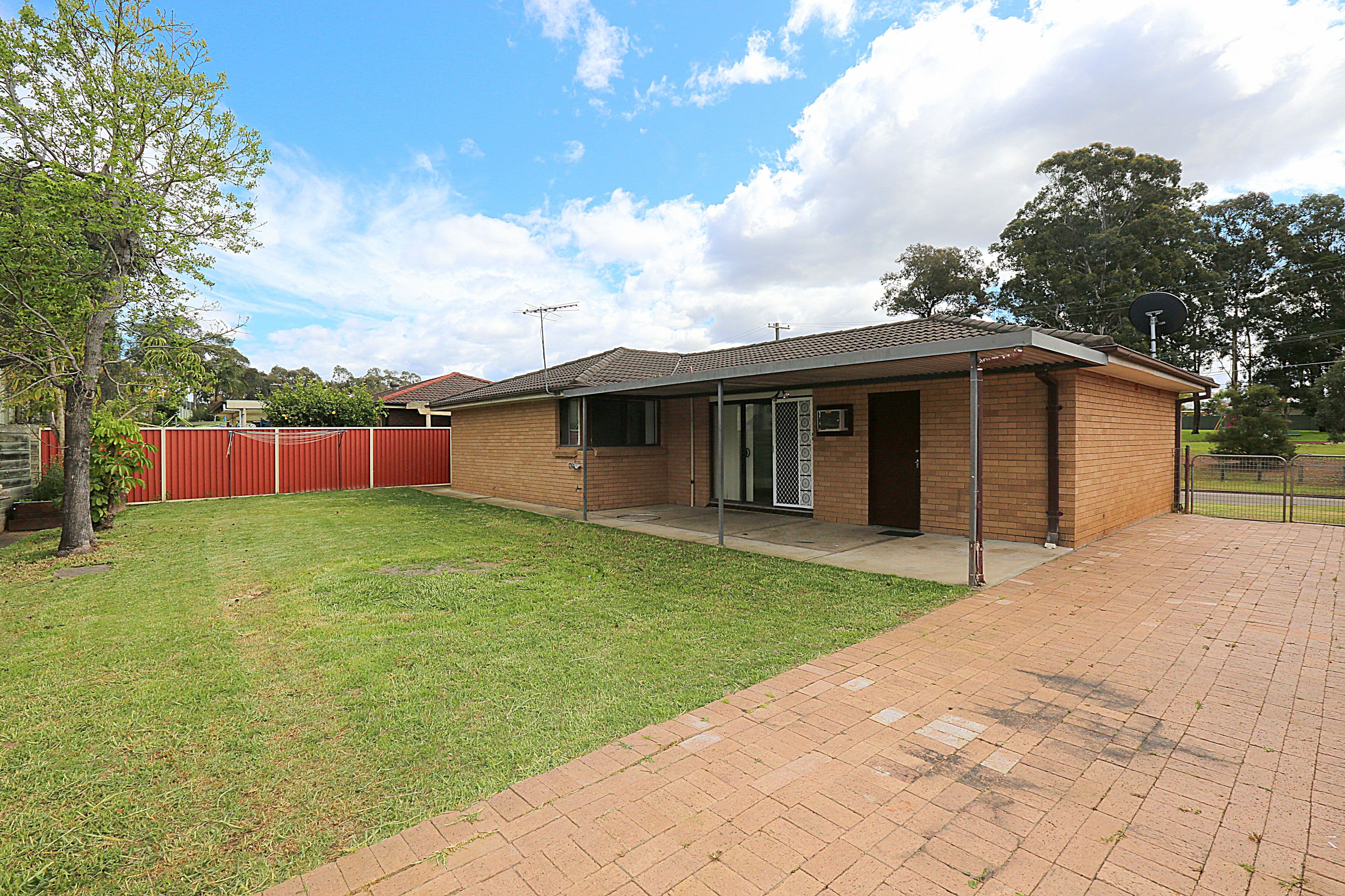 38 Flanders Avenue, Milperra - Thumbnail 7