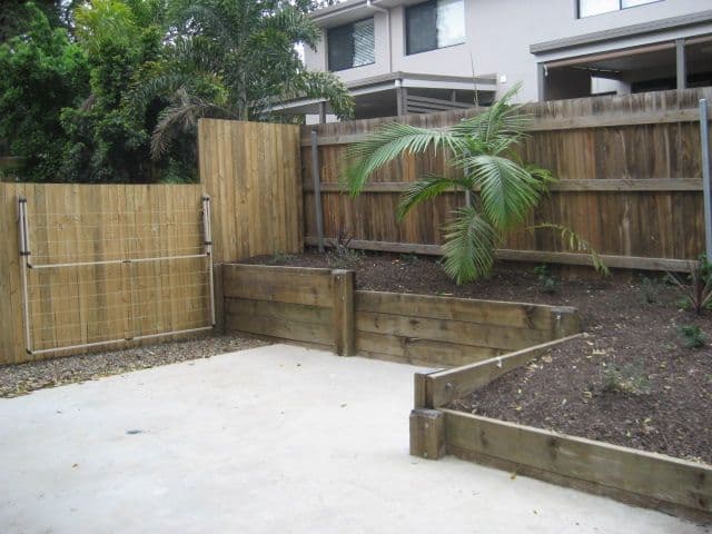 16  Broadmere Street, ANNERLEY QLD 4103, Annerley - Thumbnail 2