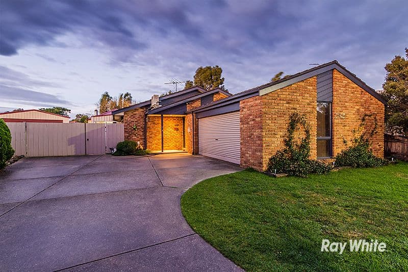 4 Oregon Court, Cranbourne North VIC 3977, Cranbourne North - Image 1