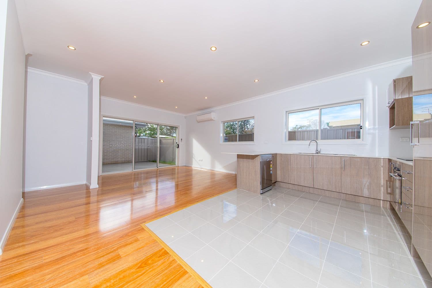 43 Paul Street, Umina Beach NSW 2257, Umina Beach - Thumbnail 2