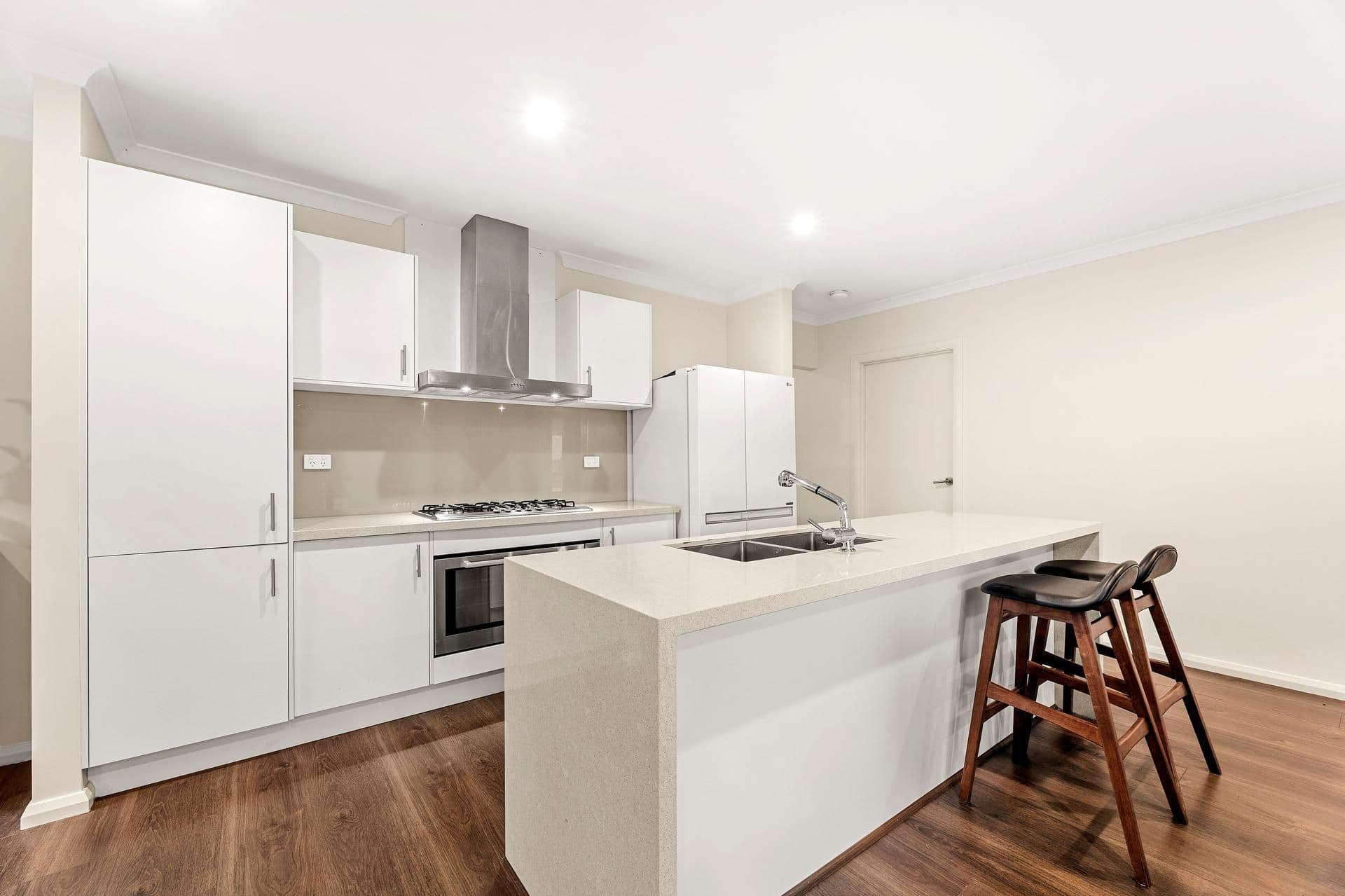 48 Barley Crescent, Clyde North VIC 3978, Clyde North - Thumbnail 3