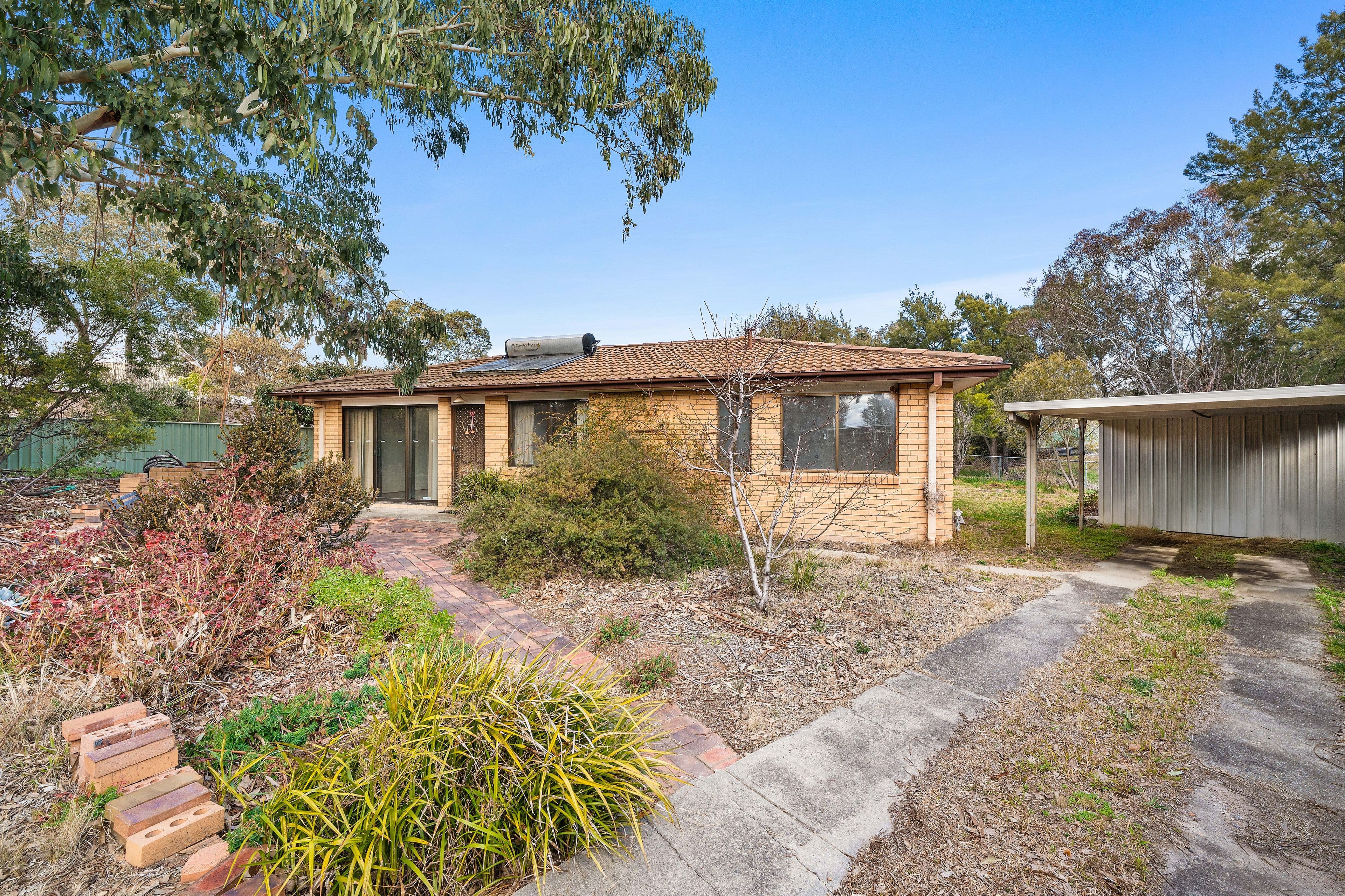 7 Australie Close, Gilmore ACT 2905, Gilmore - Image 1