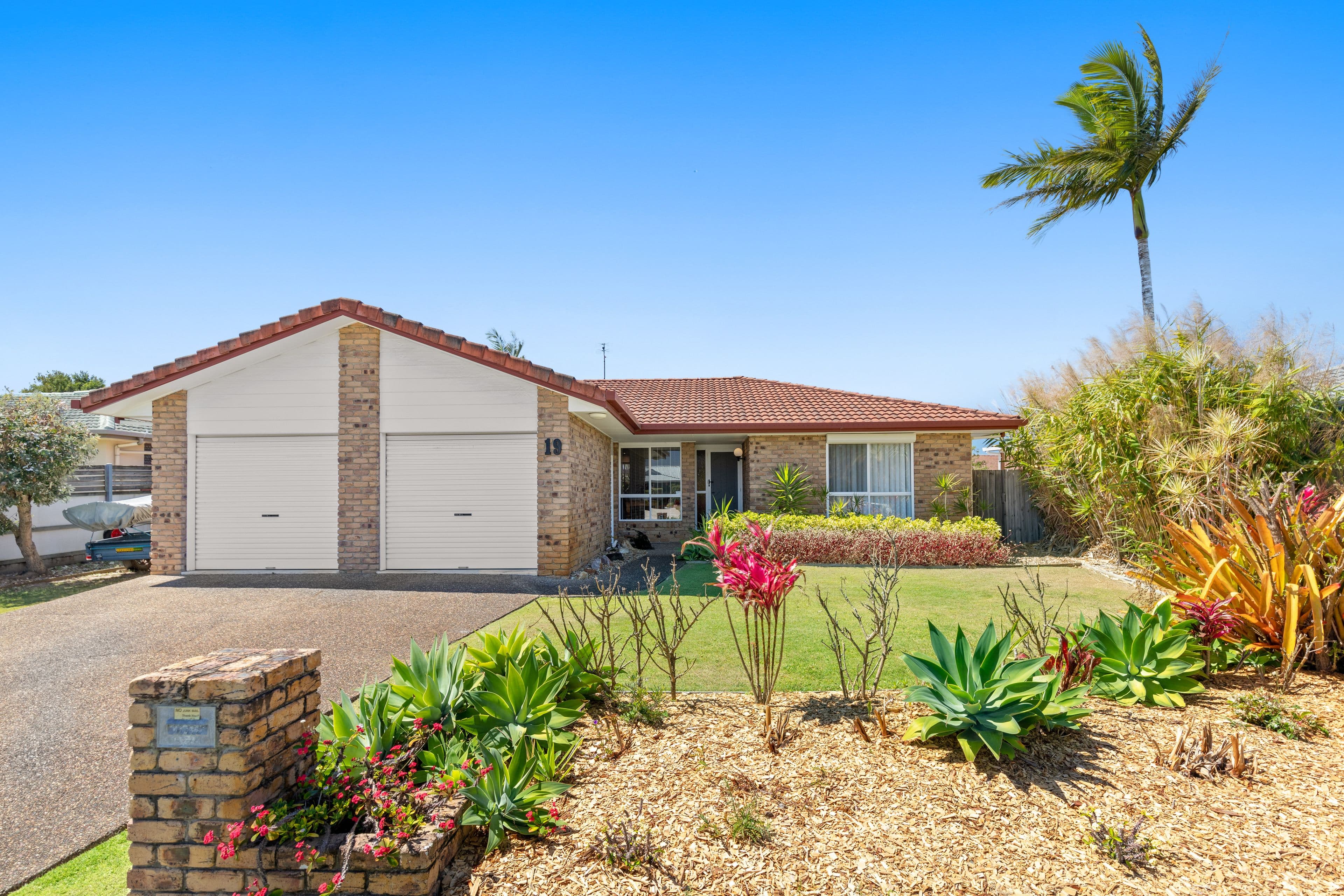 19 Ramsay Crescent, Golden Beach QLD 4551, Golden Beach - Thumbnail 2