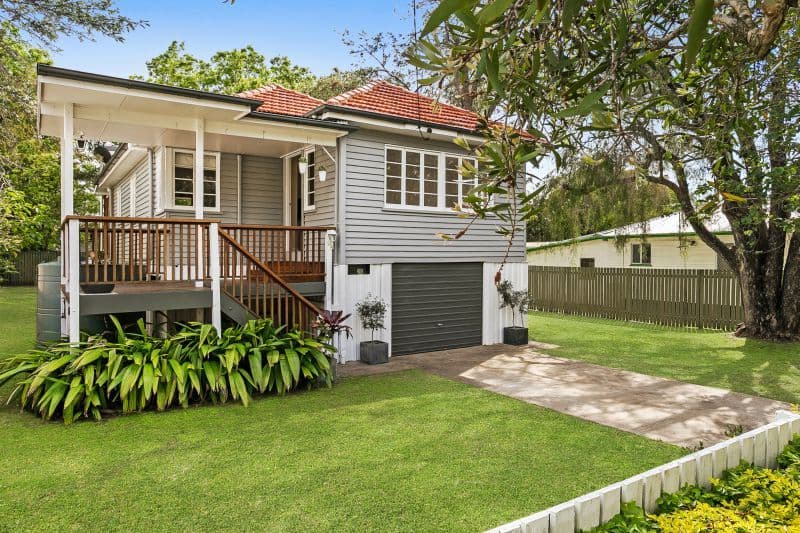 6 Logan Avenue, Oxley QLD 4075, Oxley - Image 1