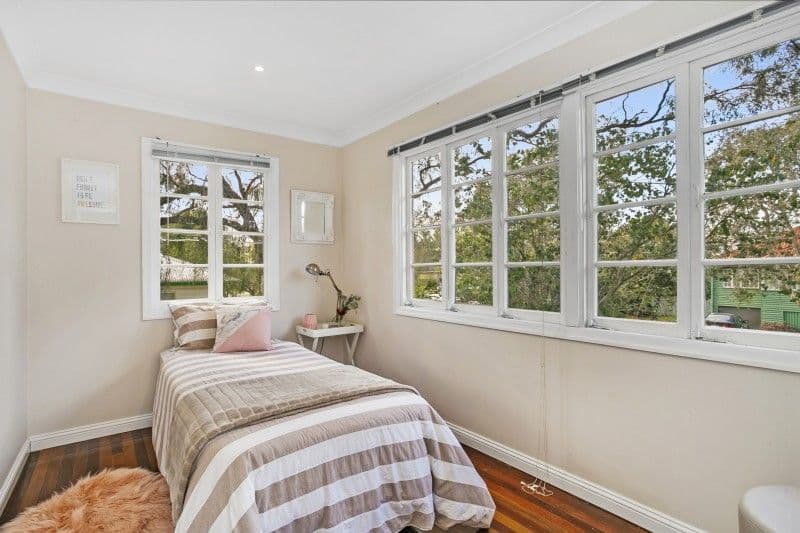 6 Logan Avenue, Oxley QLD 4075, Oxley - Thumbnail 8