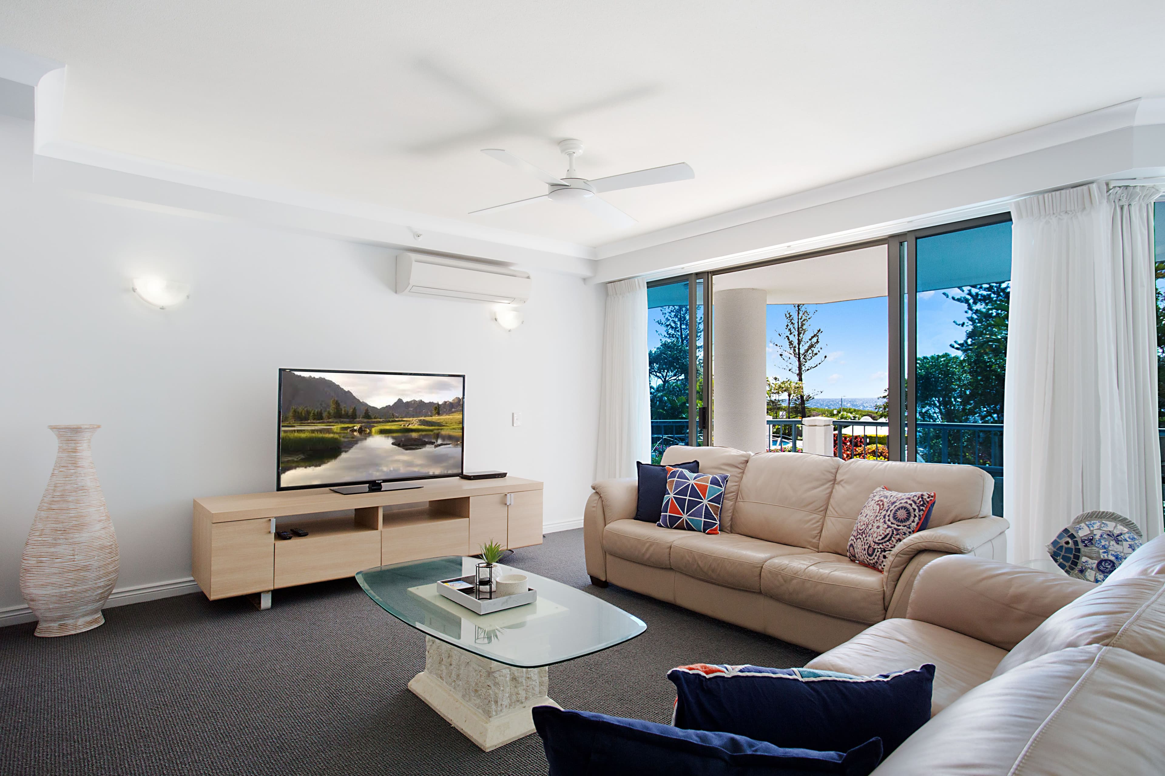 67 'Oceana On Broadbeach' 100 Old Burleigh Road, Broadbeach QLD 4218, Broadbeach - Thumbnail 2