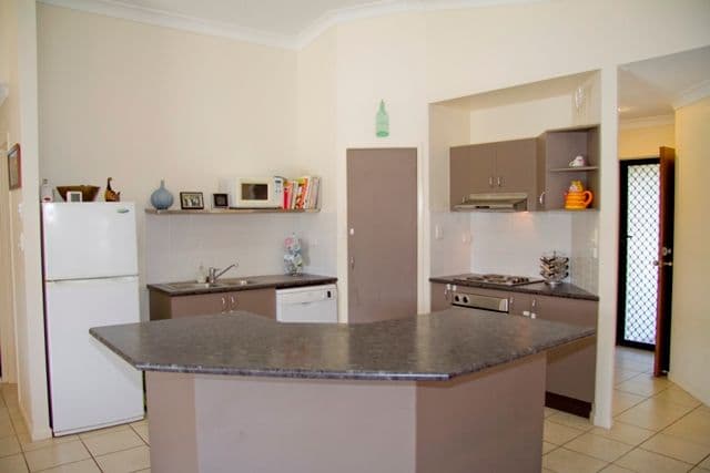 23 Riverwood Drive, IDALIA QLD 4811, Idalia - Thumbnail 3