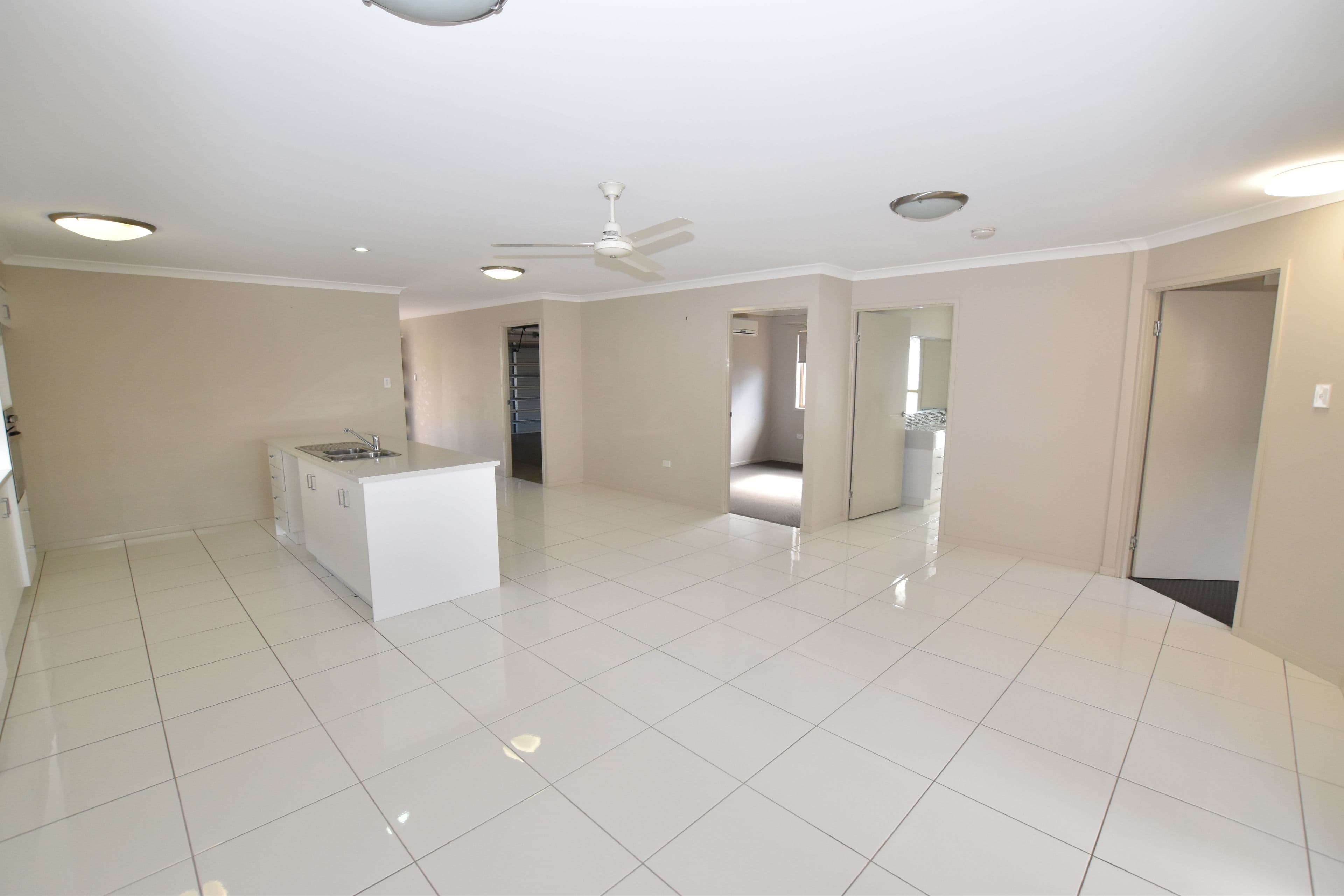 9 Valhalla Street, Clinton QLD 4680, Clinton - Thumbnail 3