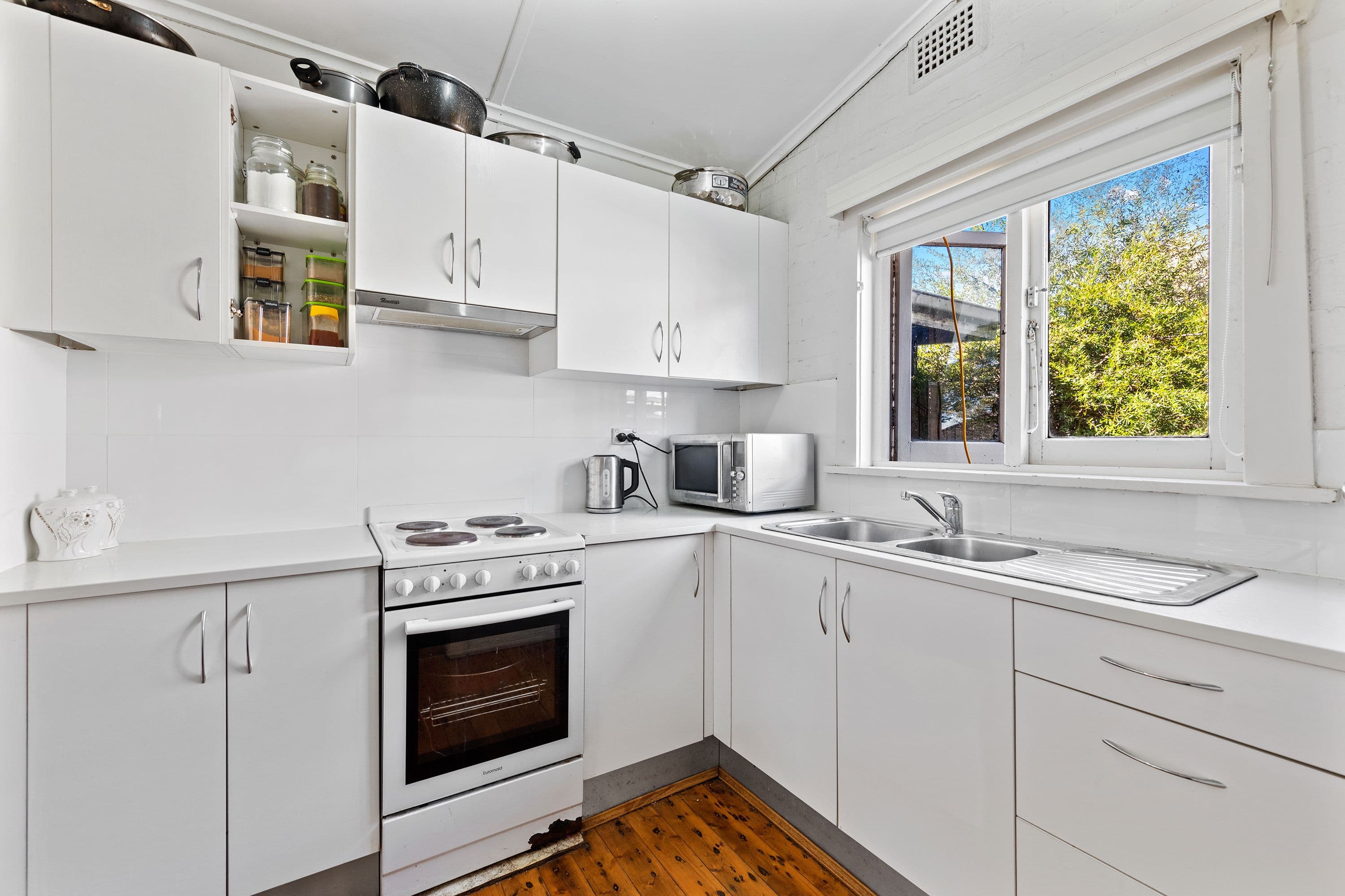 4 Victoria Road, Punchbowl NSW 2196, Punchbowl - Thumbnail 4