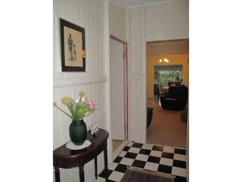 9 Maddocks Street, WAVELL HEIGHTS QLD 4012, Wavell Heights - Thumbnail 3