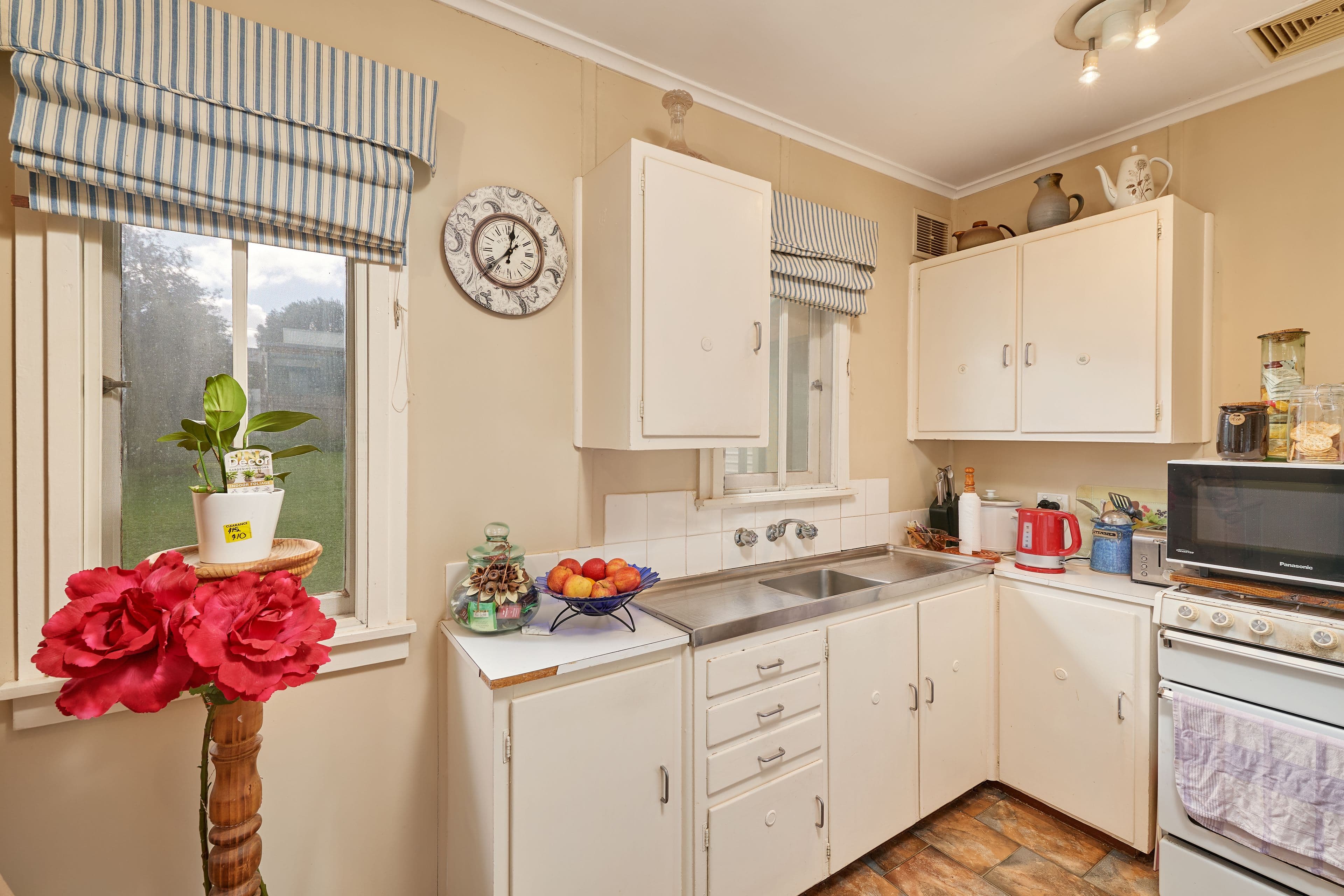 19 Gilmore Avenue, Mount Austin NSW 2650, Mount Austin - Thumbnail 4